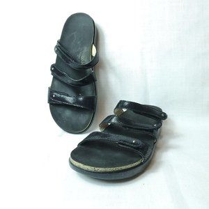 SAS 3 strap leather sandal